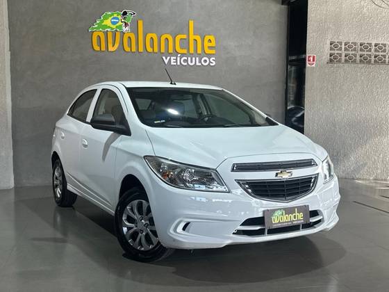 CHEVROLET ONIX 1.0 MPFI LT 8V FLEX 4P MANUAL CHEVROLET ONIX 1.0 MPFI LT 8V FLEX 4P MANUAL